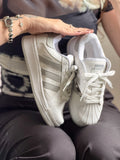 Adidas Superstar Plataforma Branco e Cinza