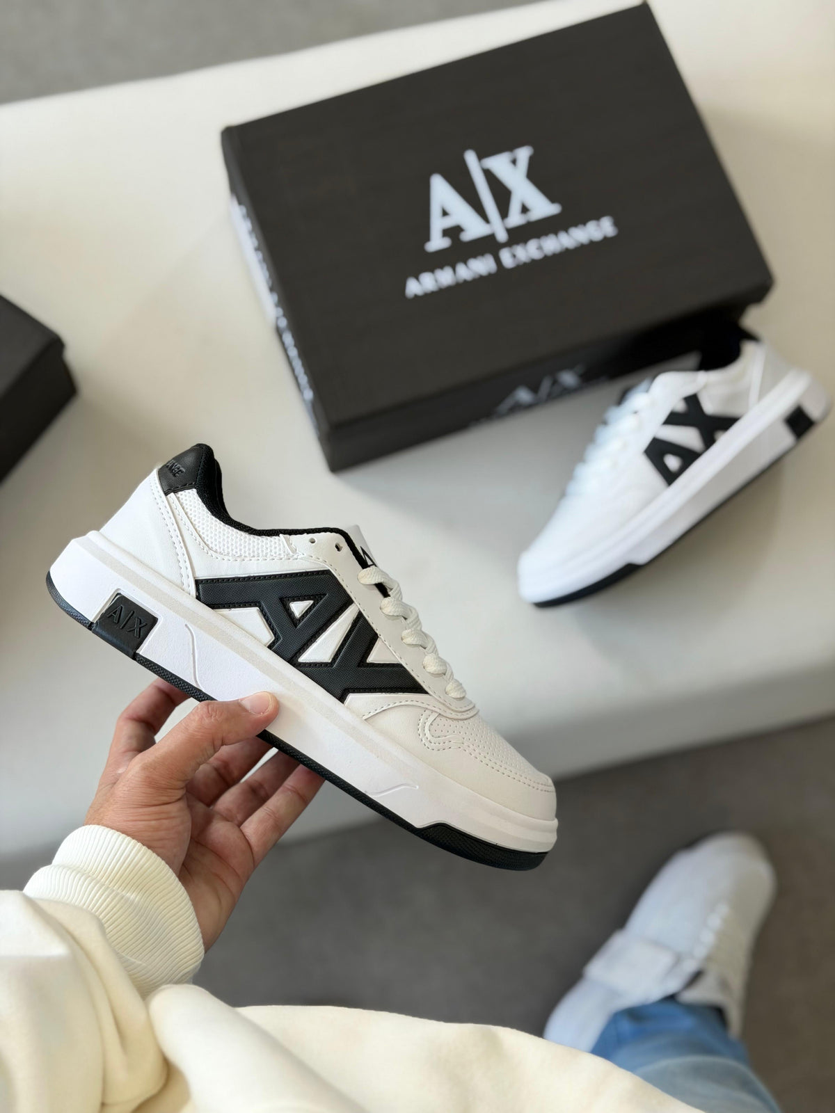 Tênis Armani AX Exangue Branco/Preto